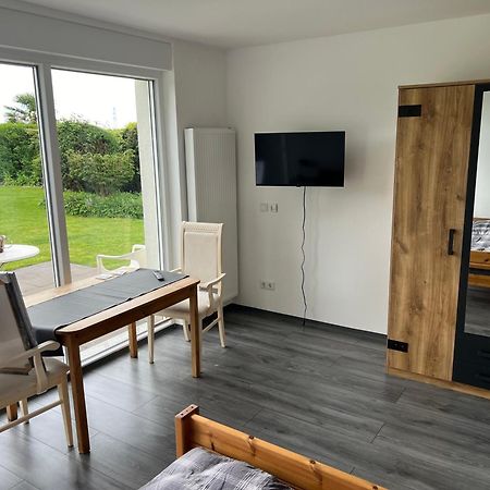 Bungalow Neuss Exteriör bild