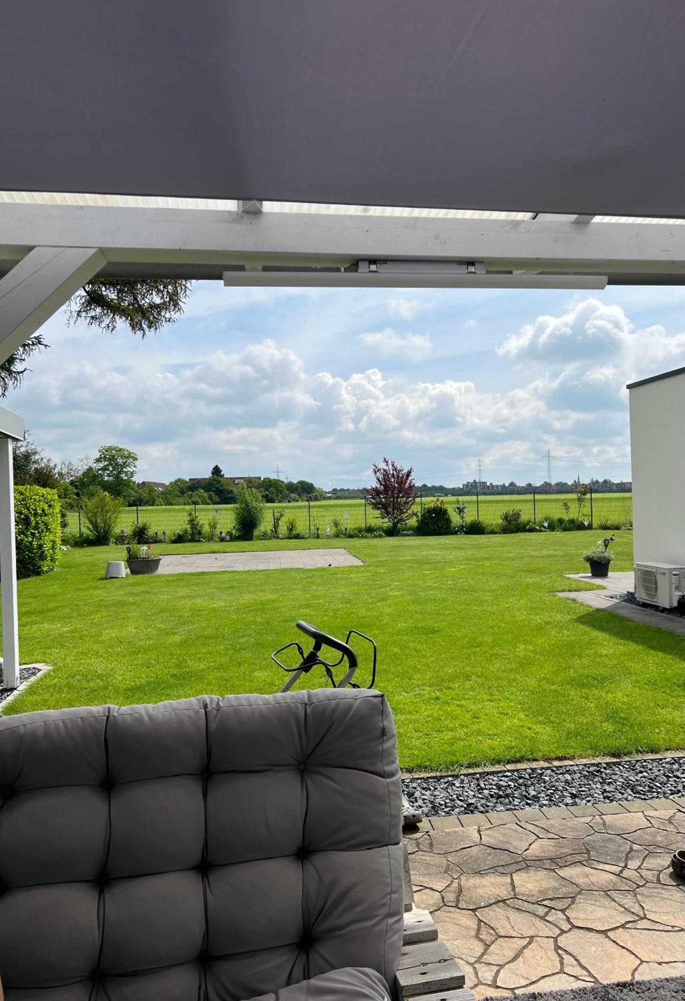 Bungalow Neuss Exteriör bild